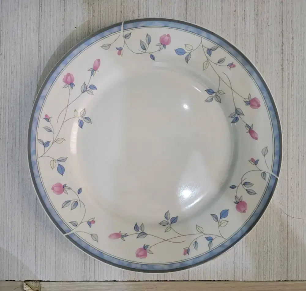 Piring florete jadul