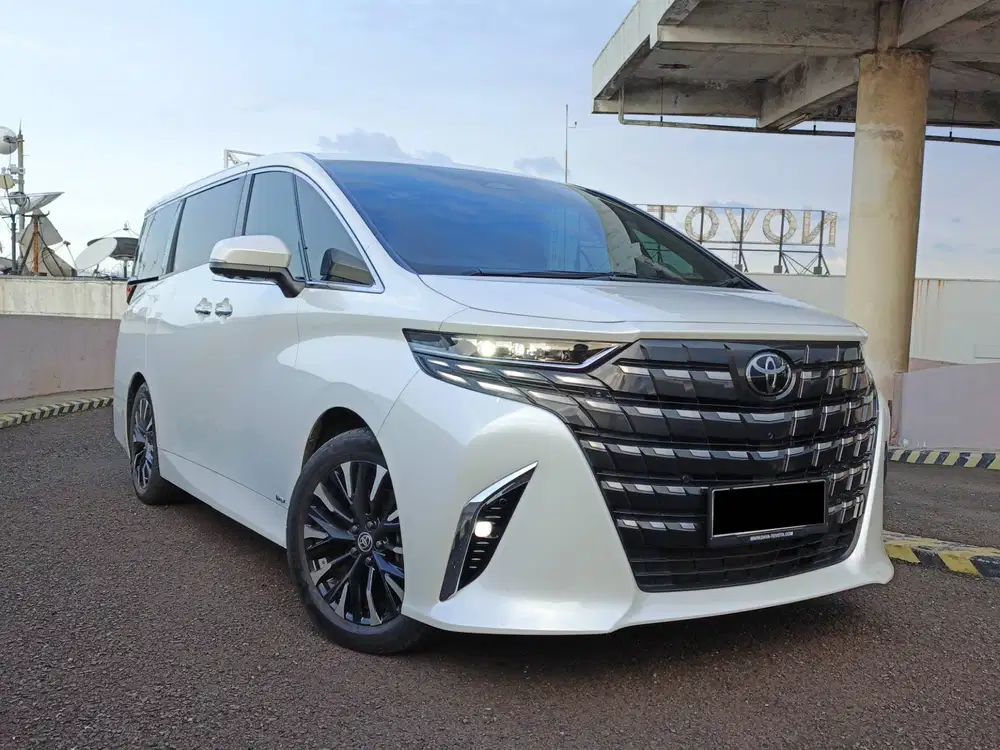 The All New Toyota Alphard 2.5 Hybrid 2024