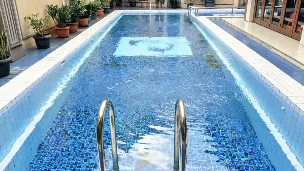 Perawatan / maintenance kolam renang