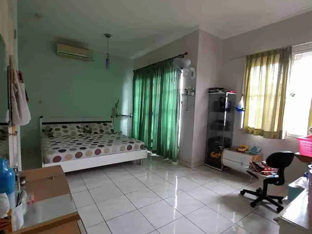 RUMAH MURAH 2 LANTAI SUDAH BAJA RINGAN DI CLUSTER TENGAH, DEKAT MAL!