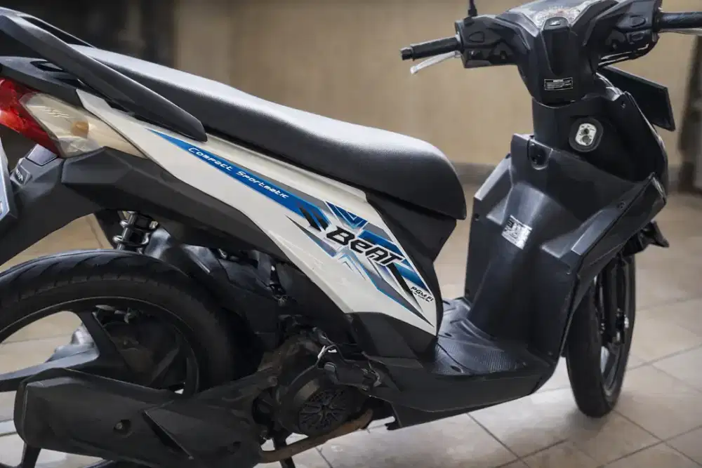 DIJUAL HONDA BEAT 2015 PGM-FI