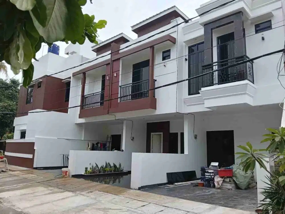Rumah Mewah 2 Lantai  di Cempaka putih Jakarta pusat lokasi strategis bebas banjir dekat area perkantoran