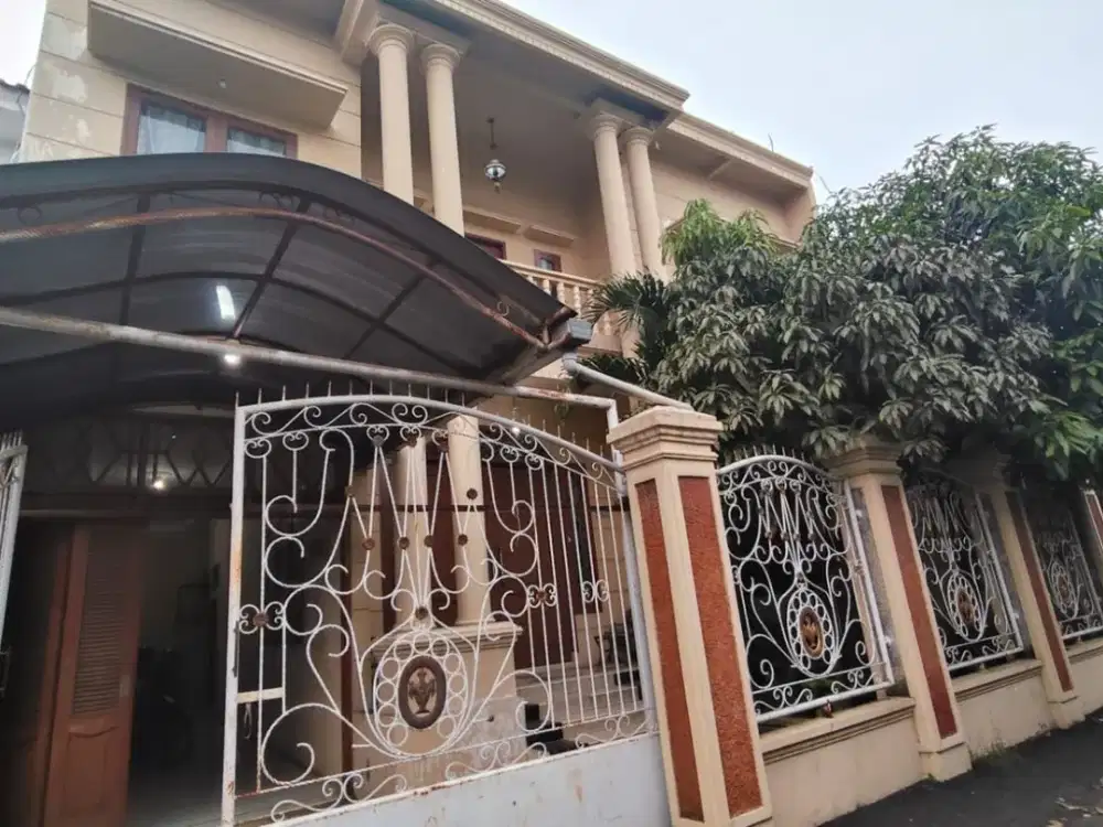 RUMAH KEREN 2 LANTAI LINGKUNGAN NYAMAN STRATEGIS SIAP HUNI DI MARGAHAYU BANDUNG