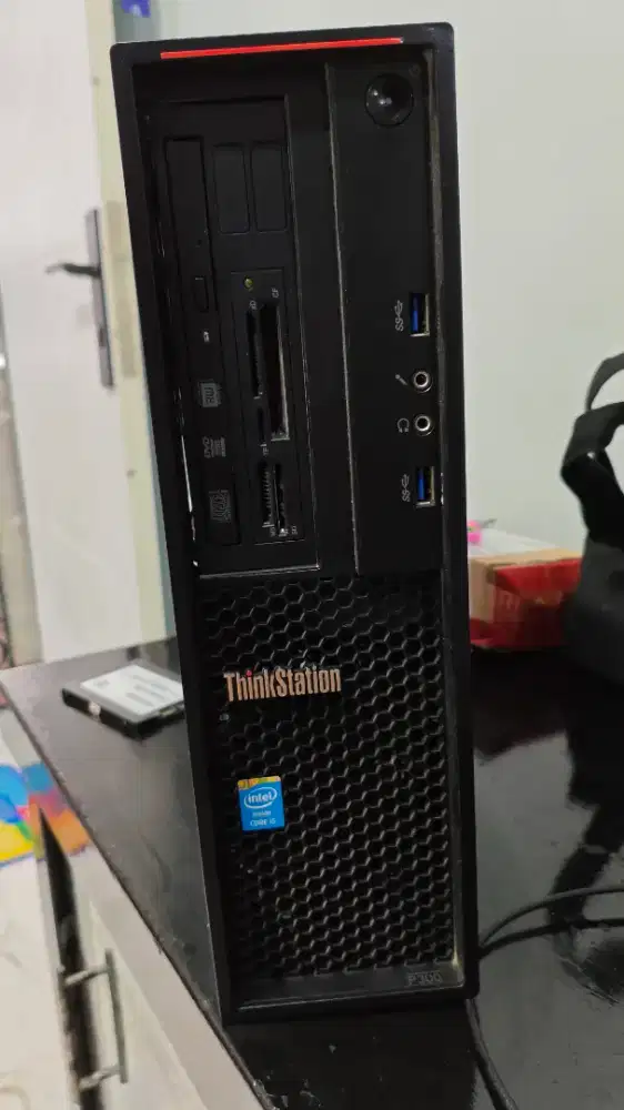 PC Lenovo Thinkstation P300 intel i7 4790 gen 4 Ram 16/1TB