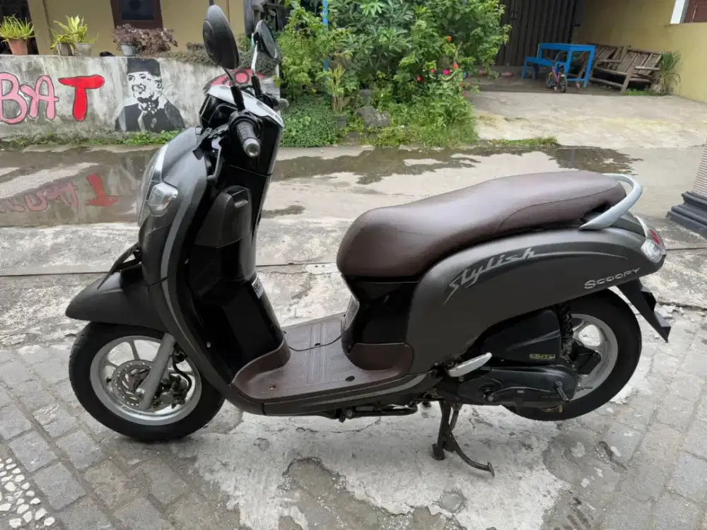 Scoopy THN 2019 plat AB sleman