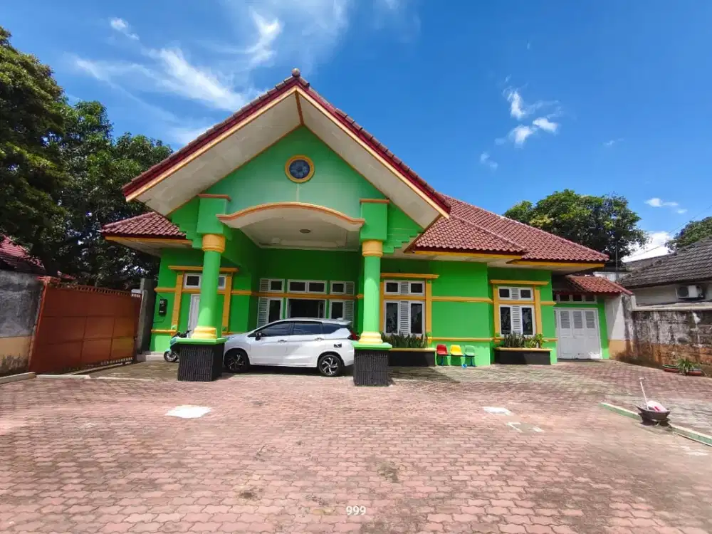 Dijual Cepat Rumah  Strategis di Banjarsari,Solo Luas 1099m2 Bu!!