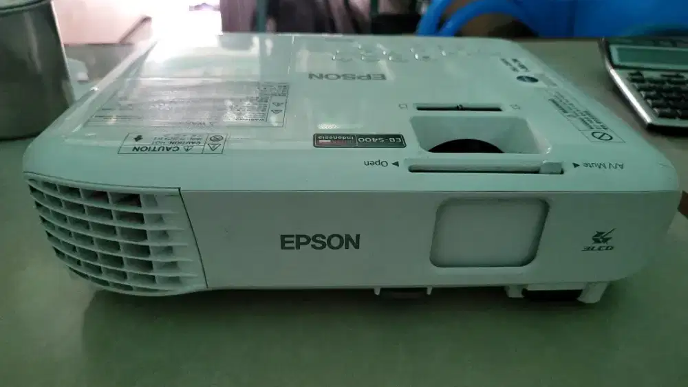 Proyektor Epson EB-S400