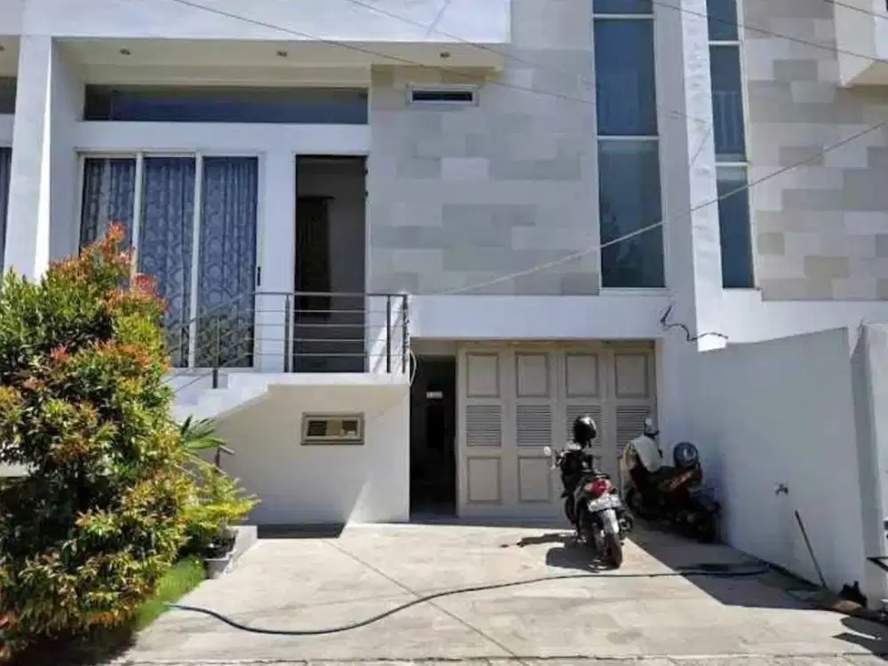 Dijual rumah area renon laksamana bagus