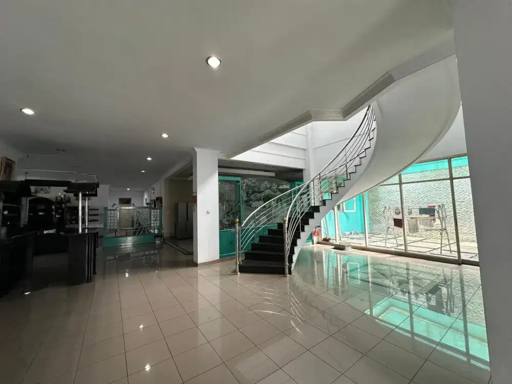 Dijual Rumah Luas Terawat Siap Huni di Cibaduyut Bandung