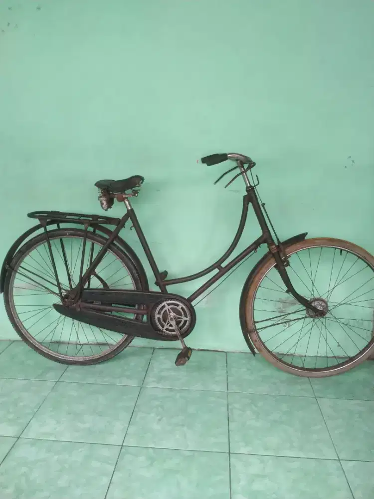 Sepeda onthel lawasan