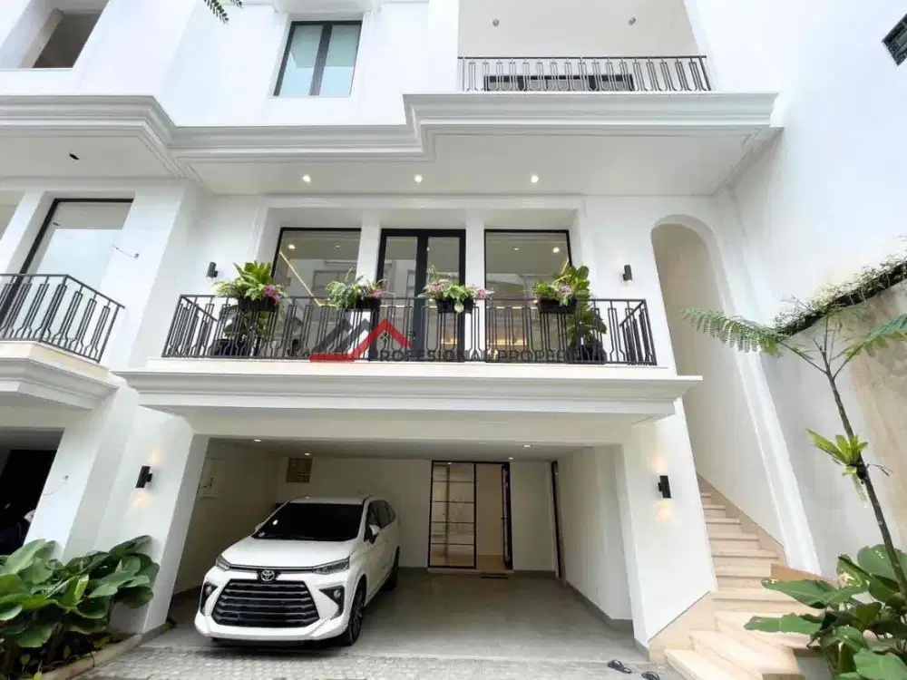 Brand New House Modern Classic Lingkungan Tenang