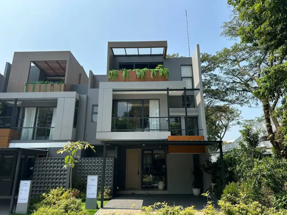 RARE UNIT! HUNIAN TERNYAMAN DI BSD HADAP TAMAN TERRAVIA 3 LANTAI!