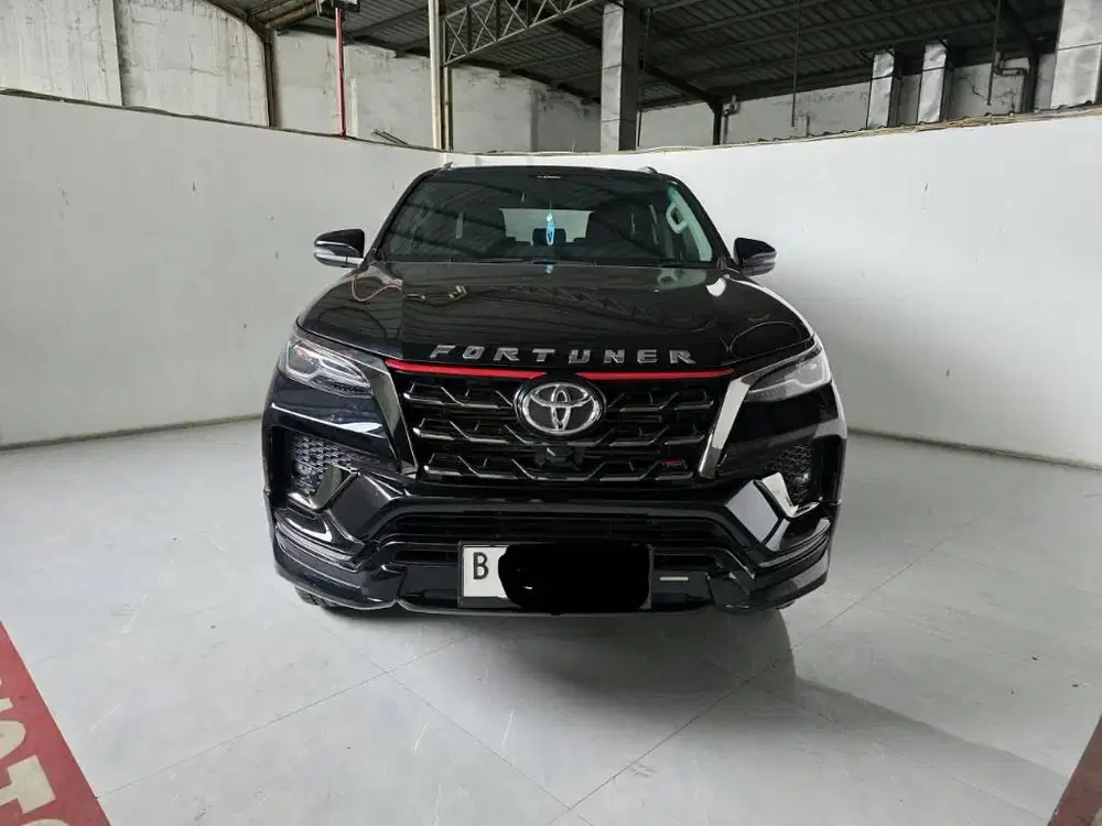Low km 31rban Toyota Fortuner VRZ TRD 2.4 AT ( Matic ) 2020 Hitam Mlus