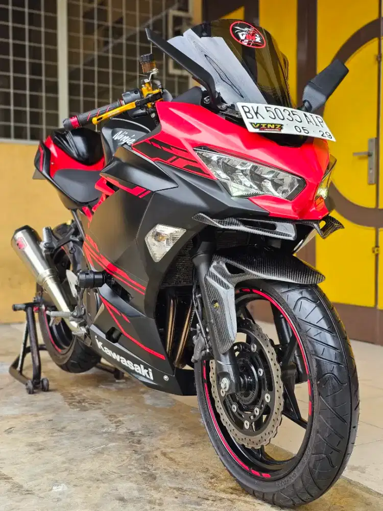 Kawasaki Ninja250 / Ninja 250 Fi ABS SE 2018, Warna Red Premium Doff.