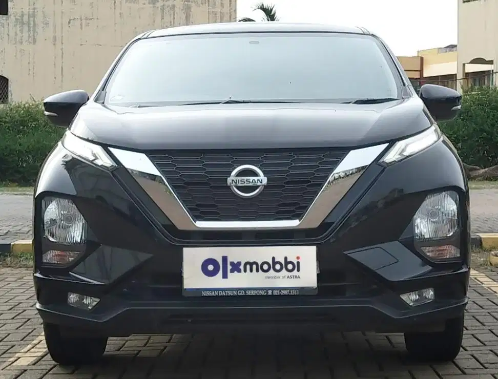 TDP 8,JT, TERMURAH Nissan Livina 1.5 EL Bensin-MT Hitam 2019