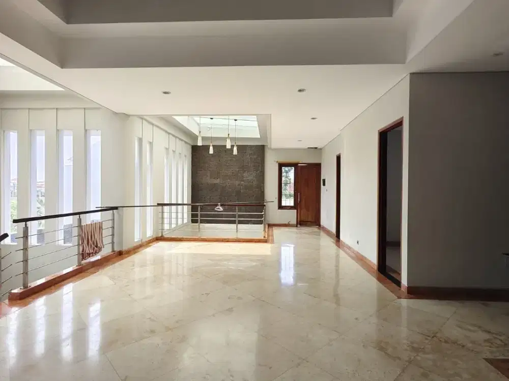 Dijual rumah nyaman area taman giri jimbaran bali