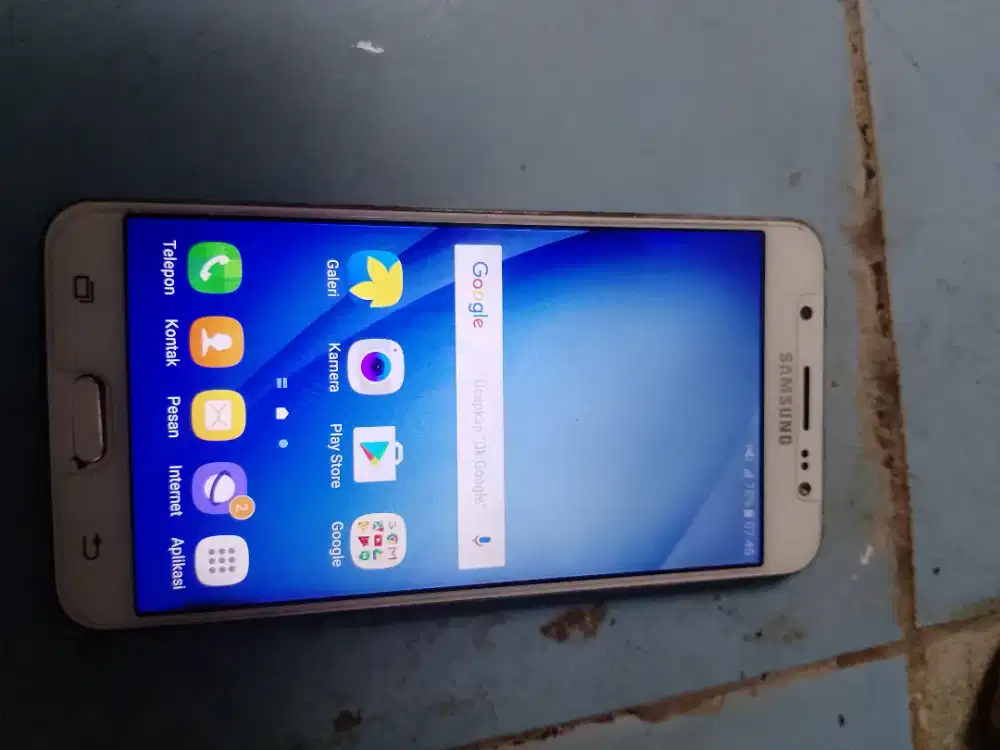 Samsung J7 2016