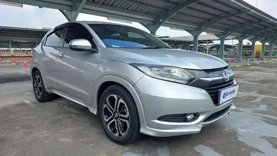TDP 9,JT,  Honda HR-V 1.8 RS Bensin-AT Abu 2015