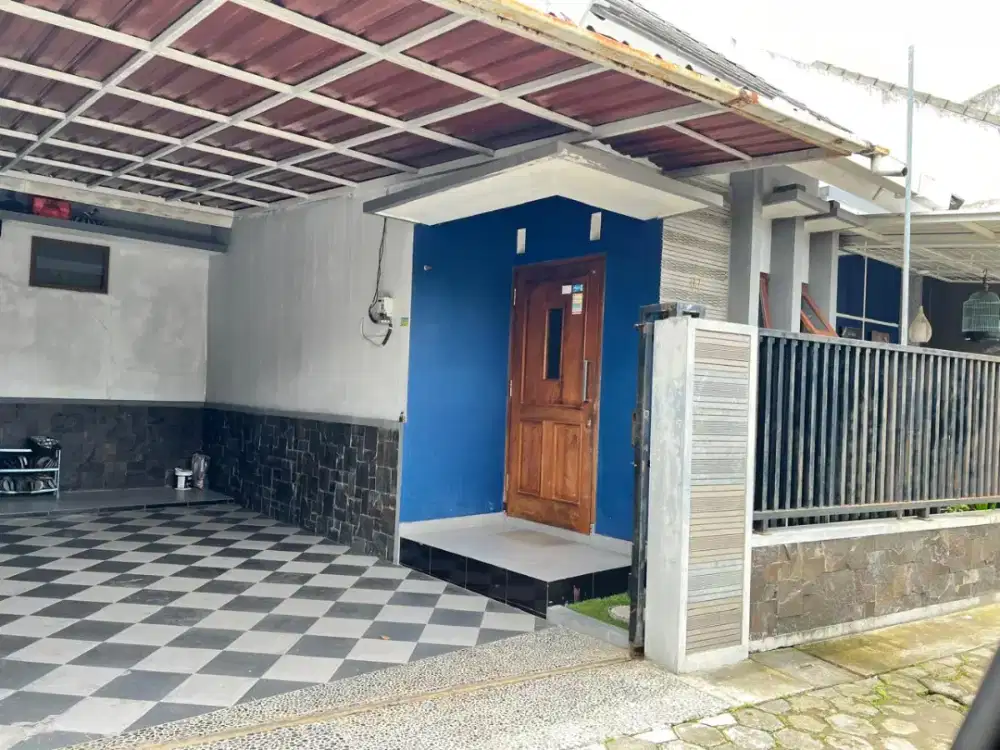 Rumah di Purwomartani