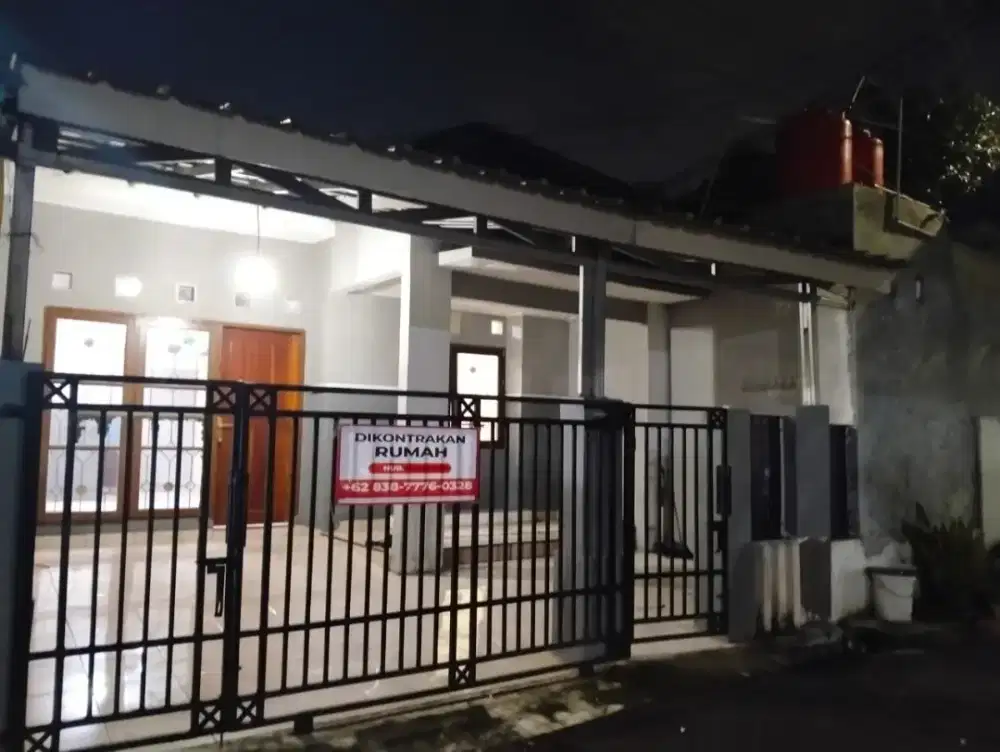 Disewakan Rumah Dukuh Zamrud Blok R, Padurenan, Mustika Jaya, Bekasi