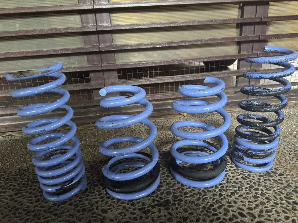 Dijual 1 set per lowering depan belakang untuk Toyota Kijang 2005-2015
