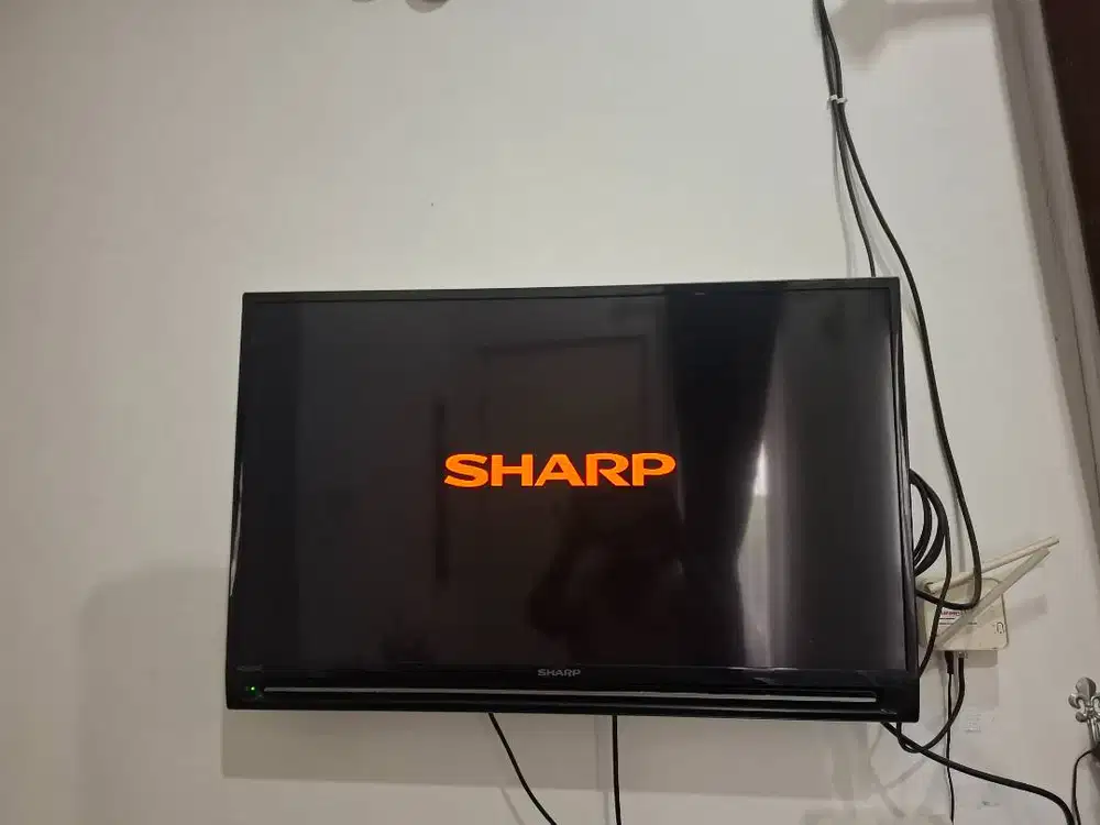 TV Sharp Aquos LCD LED Smart TV GB275WJSA