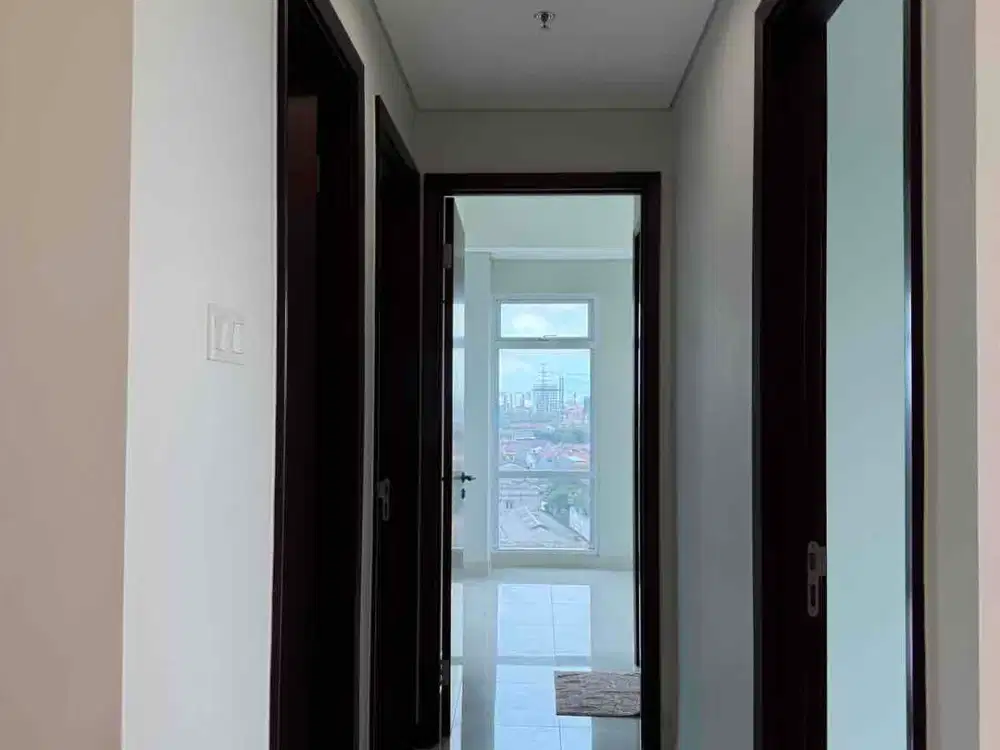 Sewa Cepat Apt Puri Mansion 3BR Lt 7 Priv Lift Hoek Semi View Pool Lap Basket