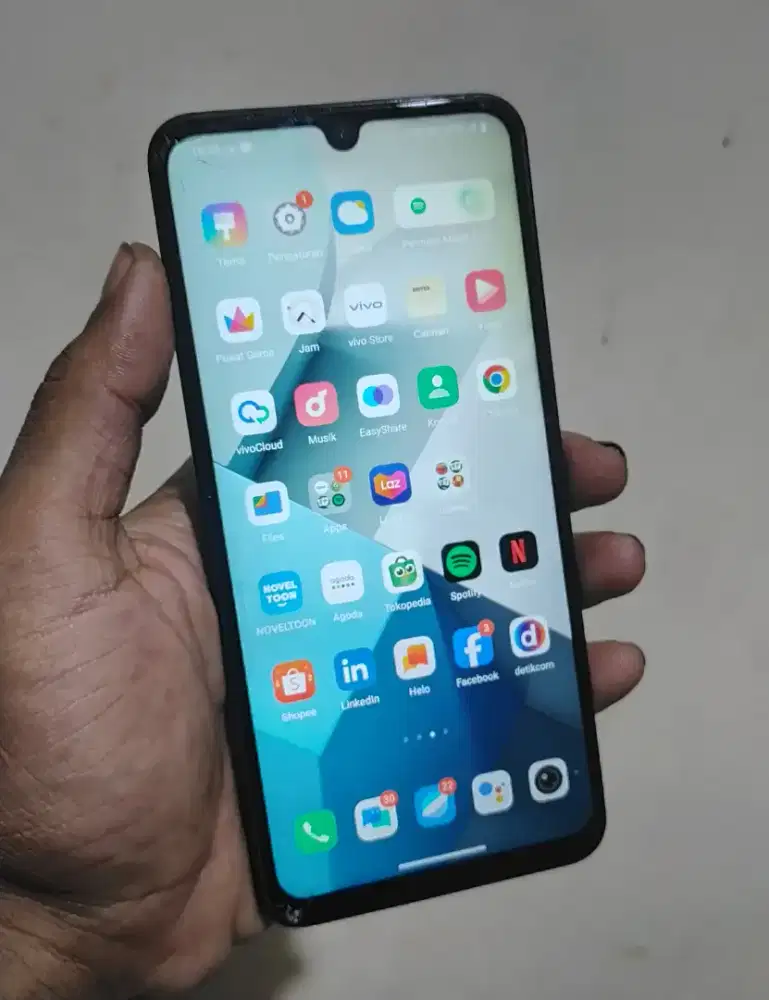 Vivo V25 5G ram 8/256GB