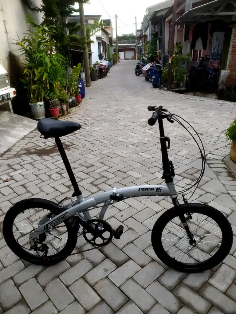 Sepeda lipat 20 restorasi baru, full mulus mengkilap