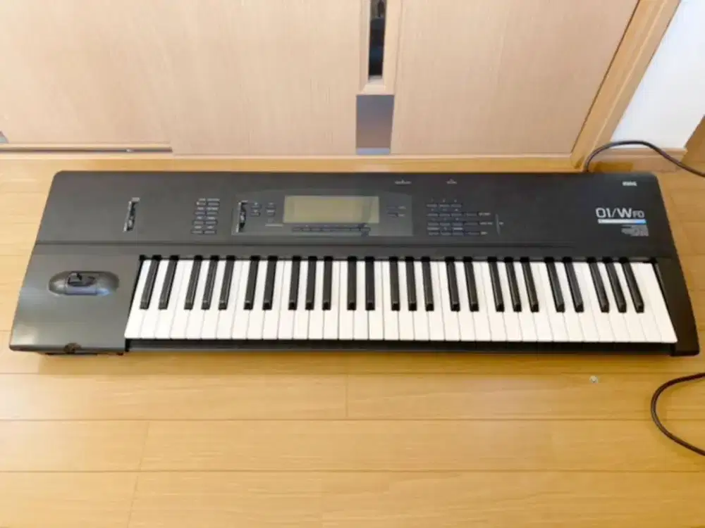 Keyboard Synthesizer Korg 01/WFd