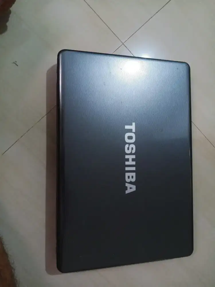 Laptop Toshiba Matot
