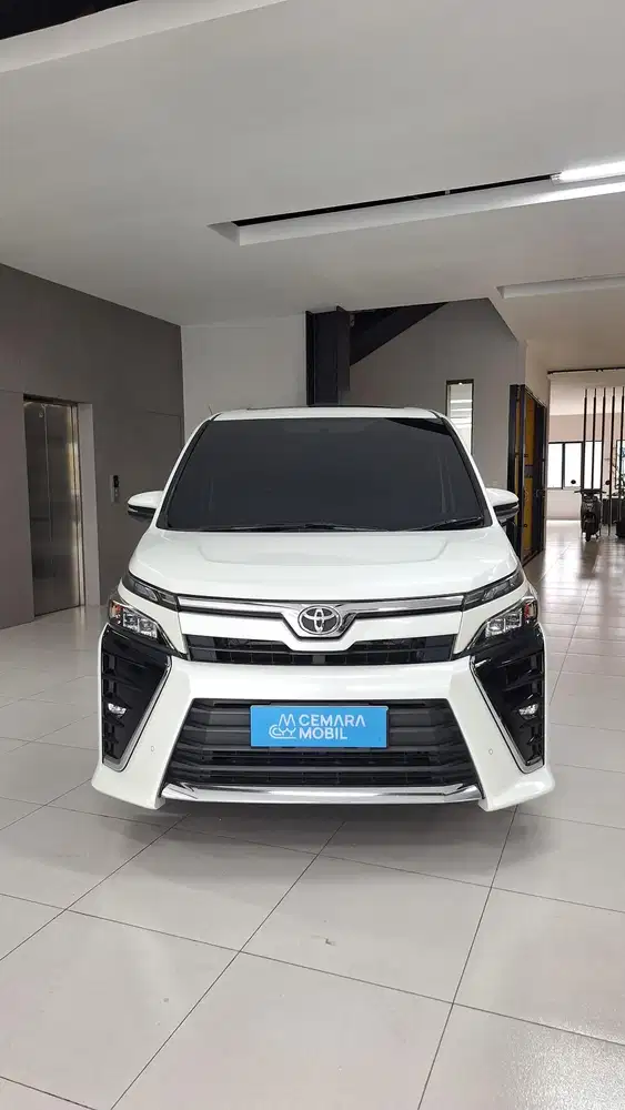 Toyota VOXY AT 2017 Bensin
