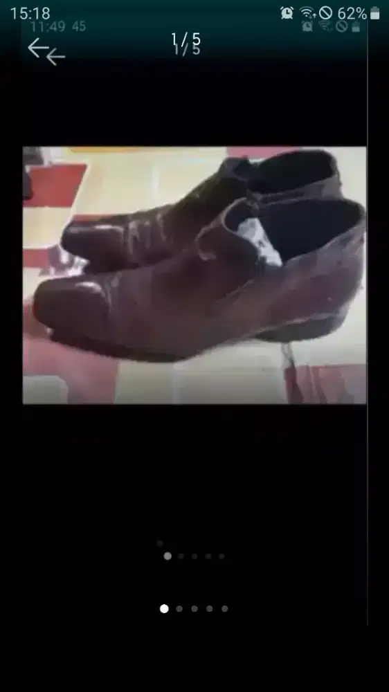 Sepatu pantofel kulit versace