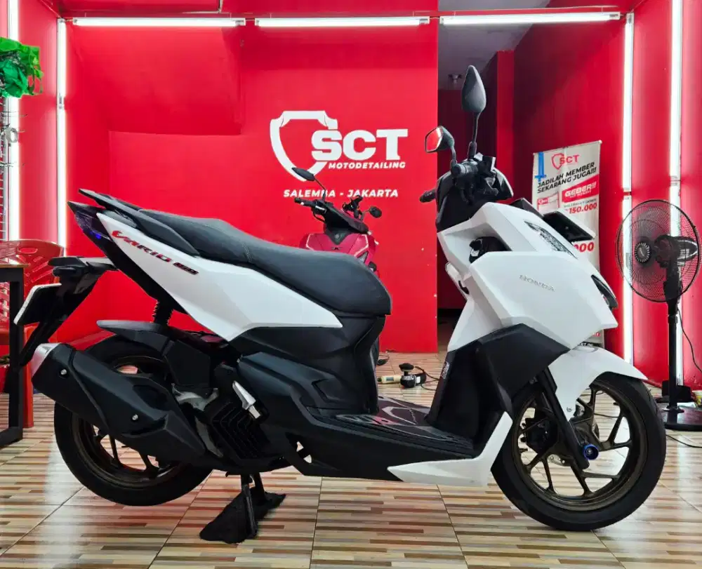 JualCpt90%LikeNew KM17Rb HONDA VARIO 160 CBS 2024 GRANDE KEYLESS PUTIH
