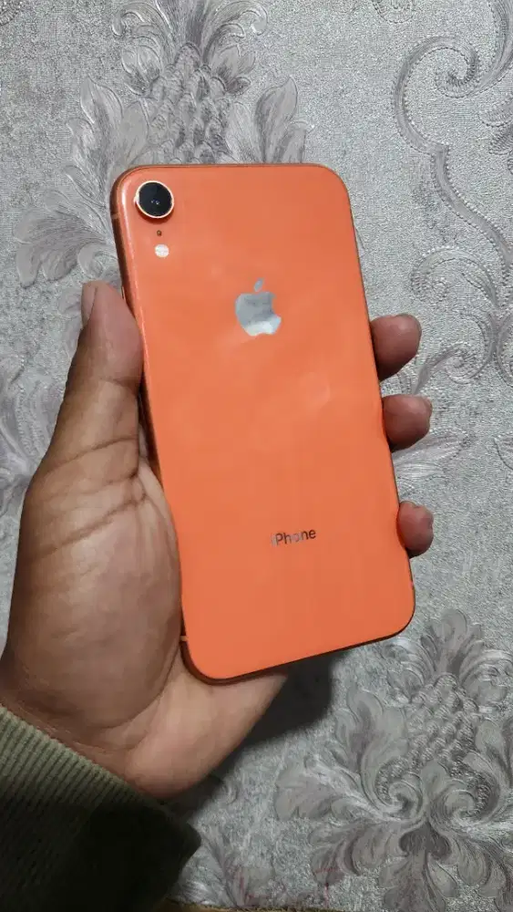 Iphone xr 64 inter all provider unit carger