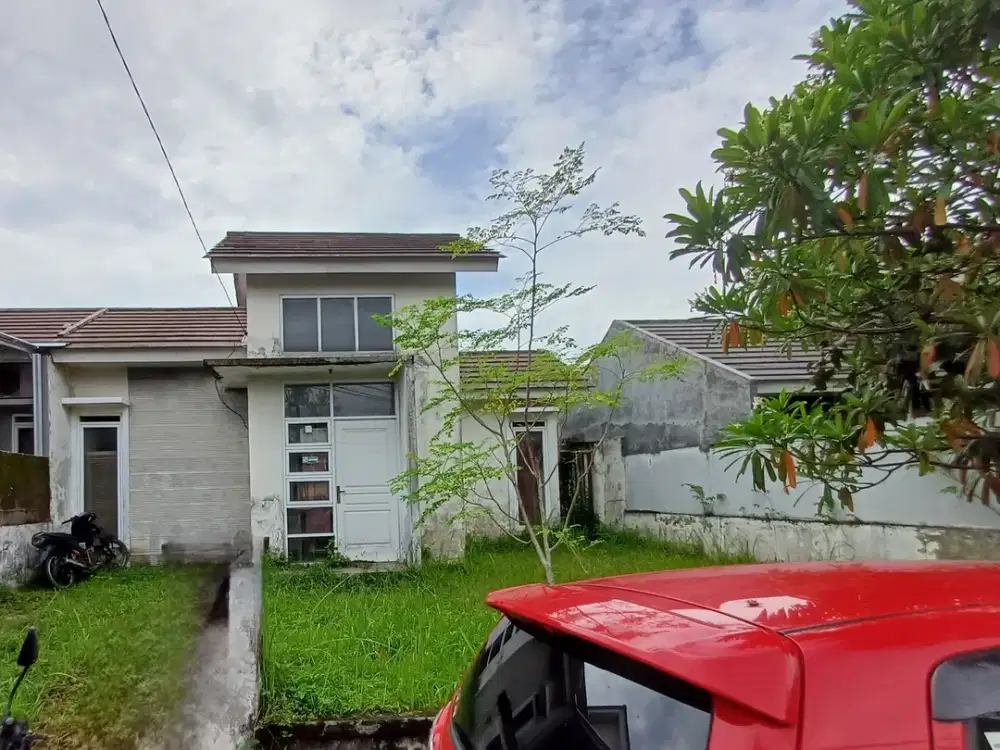 RUMAH murah Di boulevard dalam Cluster Citra Indah