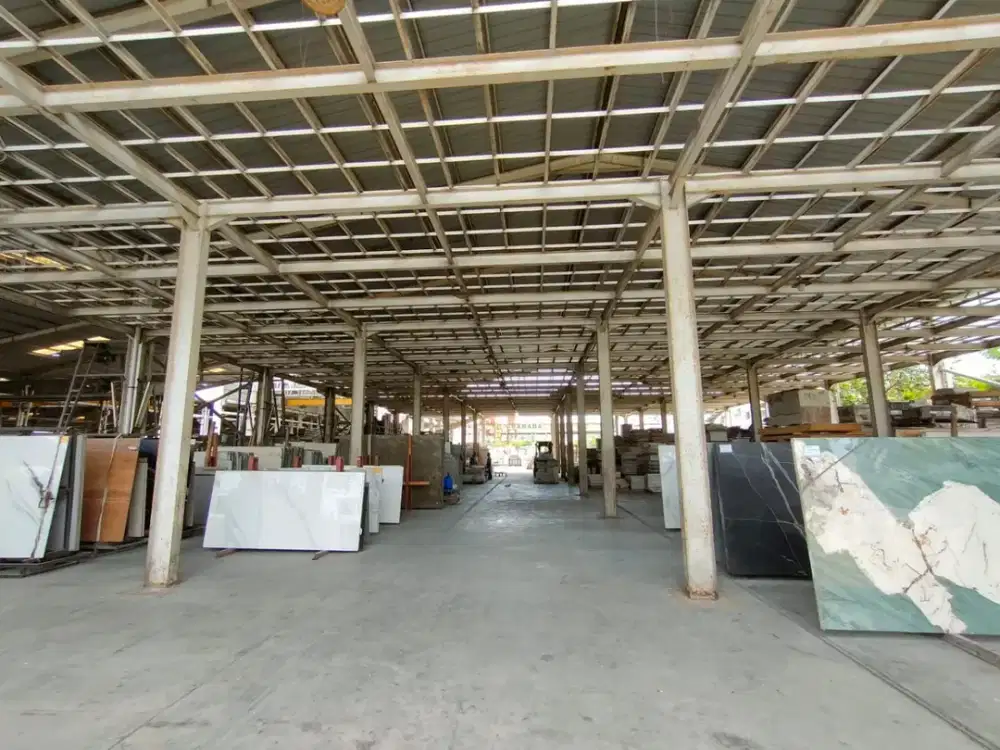 Bangunan Pabrik Siap 2 lantai di Jalan Raya Mauk KM 7 Mauk Tangerang