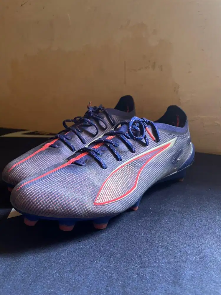 sepatu bola puma ultra 5 ultimate ungu
