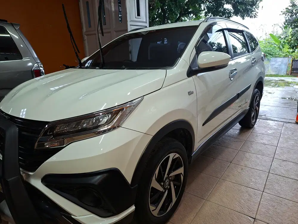 Toyota Rush 2018 Bensin