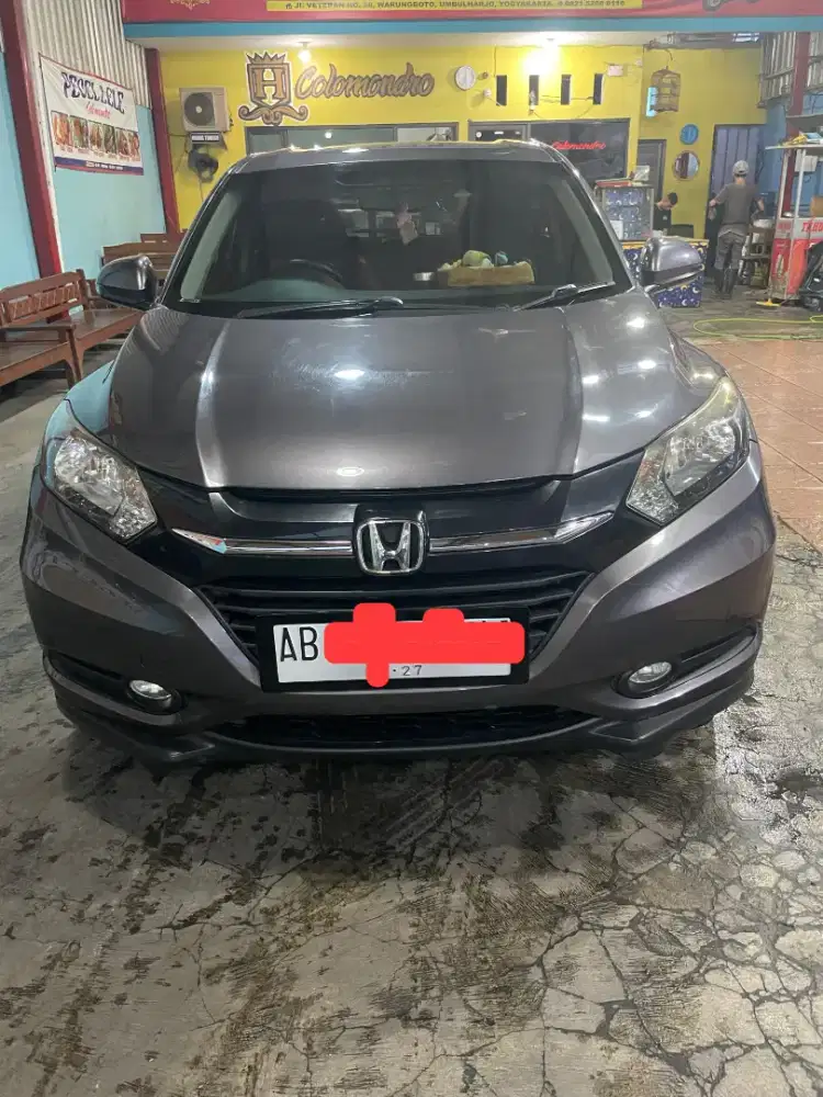 Jual HR-V E AT 2017 Abu-abu