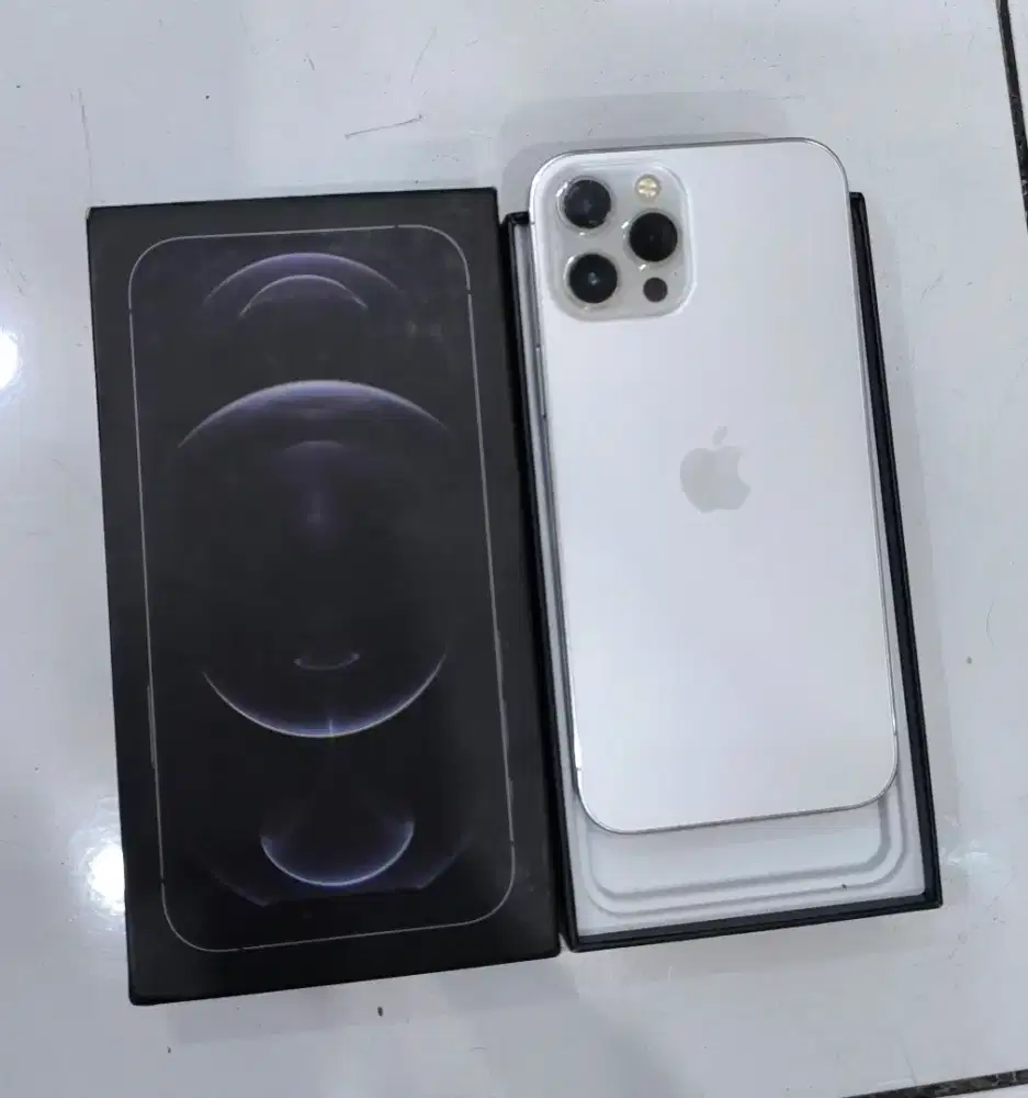 iphone 12 pro max 256gb Ex inter fullset ori elegan