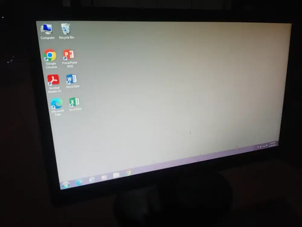 DIJUAL CEPAT Monitor LED LG 19inch bekas