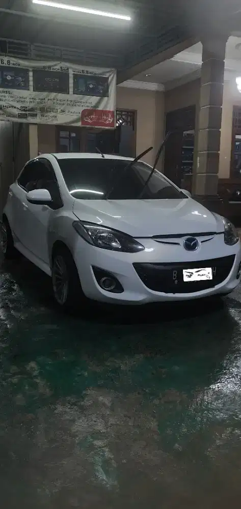 Mazda2 matic 2012 istimewa