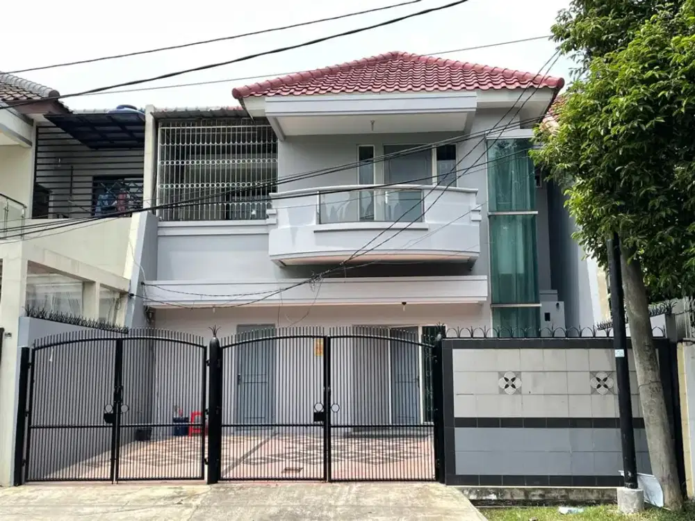 Jual cepat ..rumah di Taman Semanan Indah, luas 189