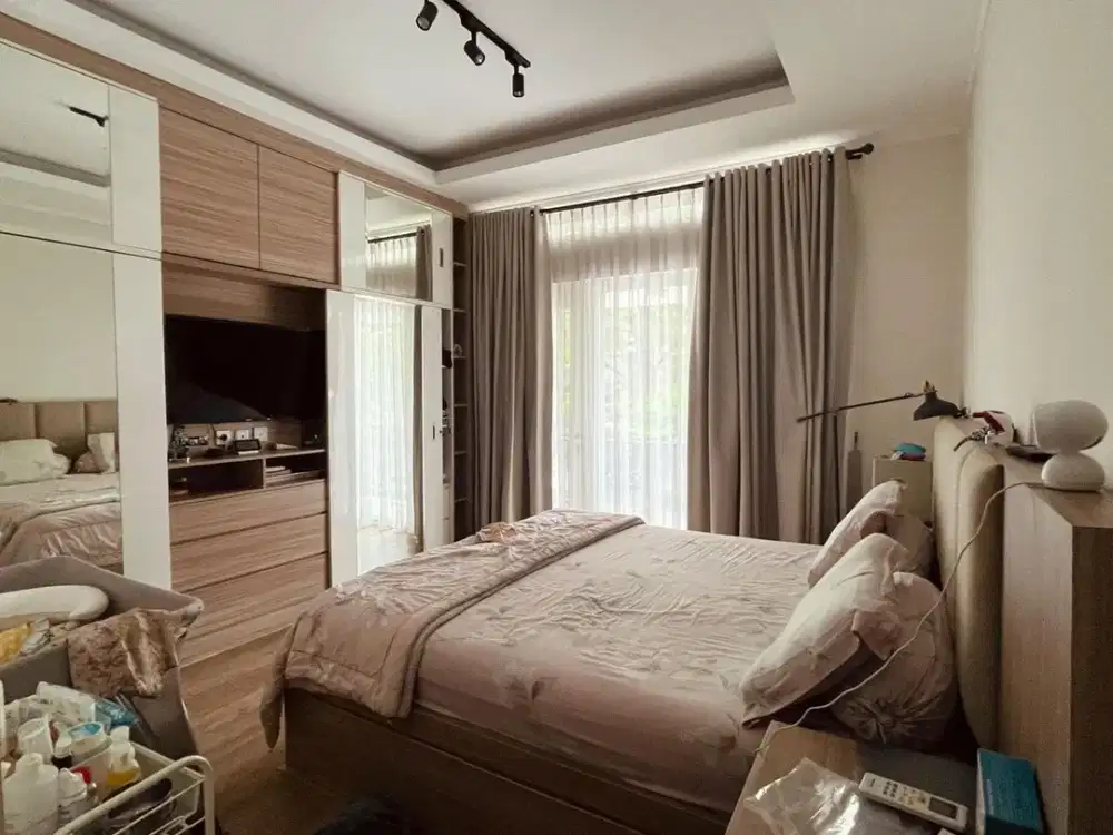 Rumah Dijual Murah Di Serenia Hills Cluster Regent Lebak Bulus