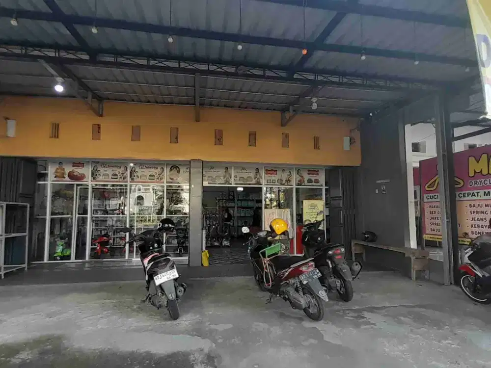 ruang usaha dijual solo di papahan jaten Karanganyar