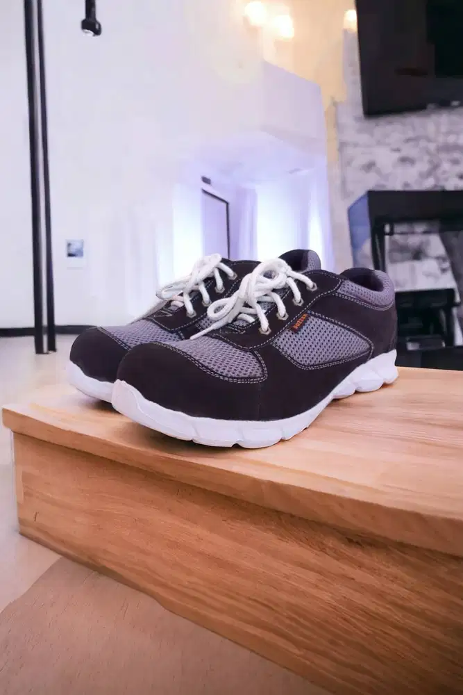 Flash sale Sepatu safety microfiber Batam