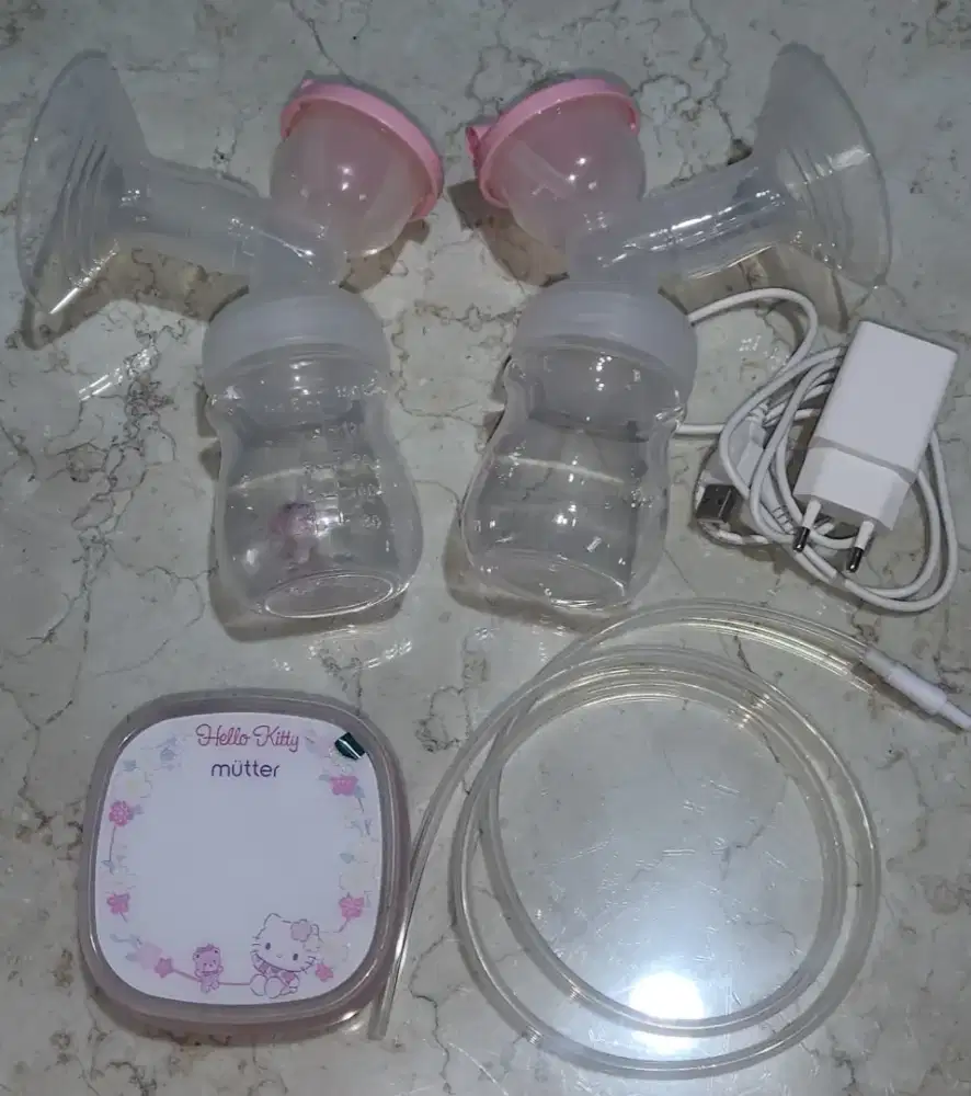 Pumping Mutter Hello Kitty Version