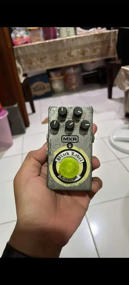MXR chorus black label