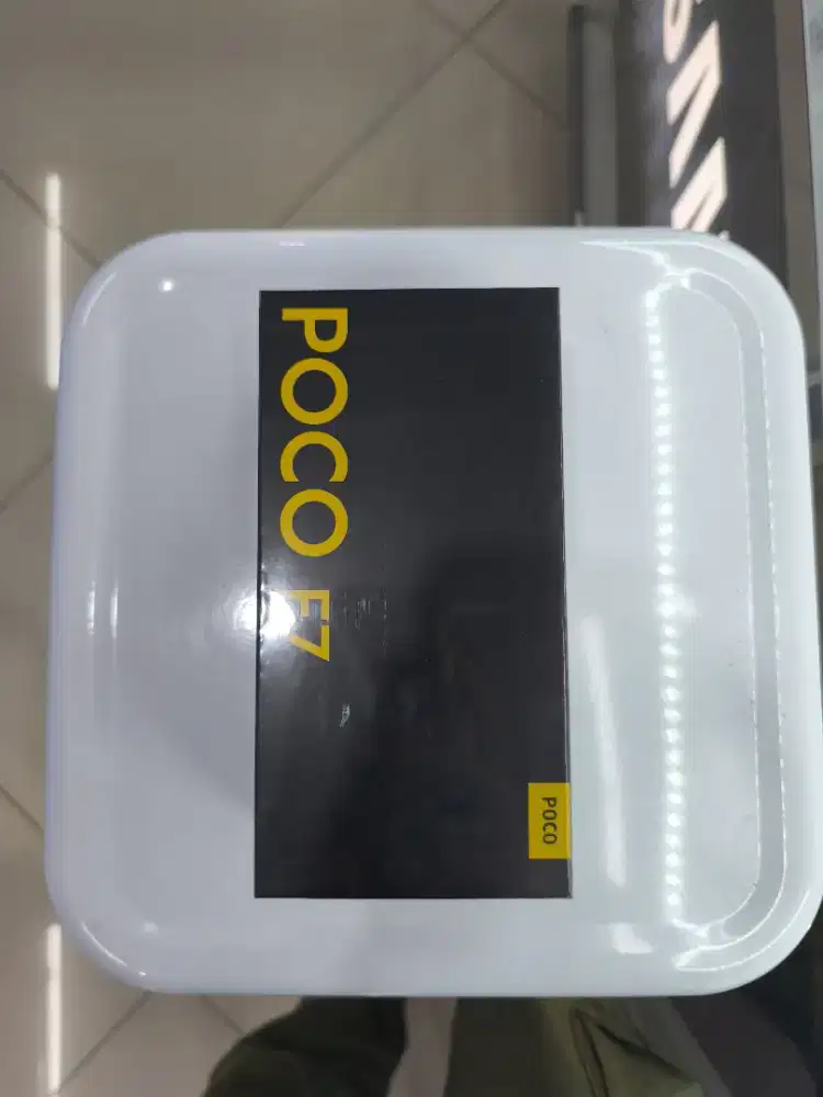 Poco F7 12/512gb